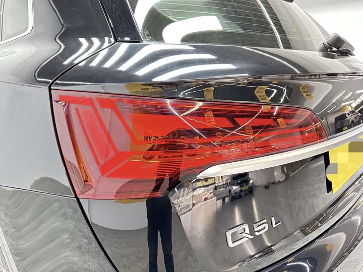 Фото 7 - Audi Q5L