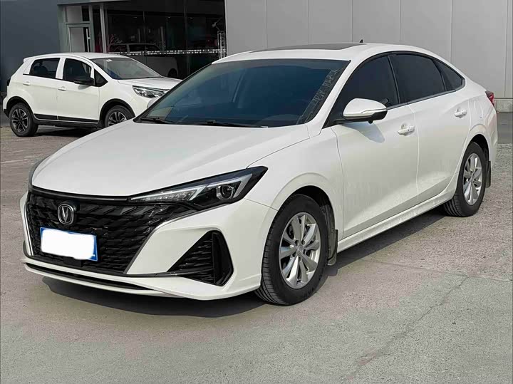 Фото 1 - Changan Eado Plus