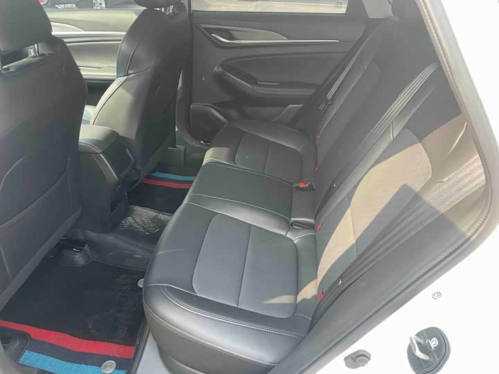 Фото 6 - Changan Eado Plus