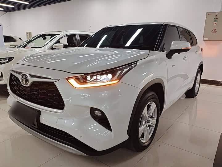 Фото 2 - Toyota Highlander