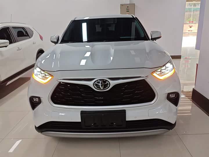 Фото 3 - Toyota Highlander