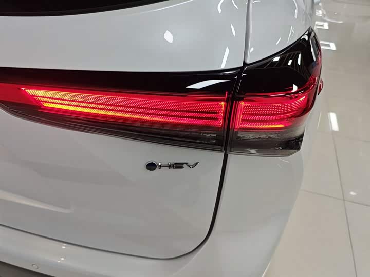 Фото 8 - Toyota Highlander