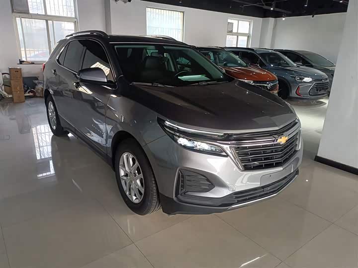Фото 4 - Chevrolet Equinox