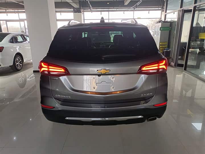 Фото 6 - Chevrolet Equinox