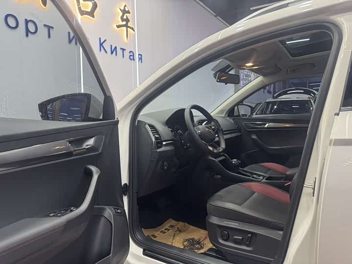 Фото 4 - Skoda Karoq