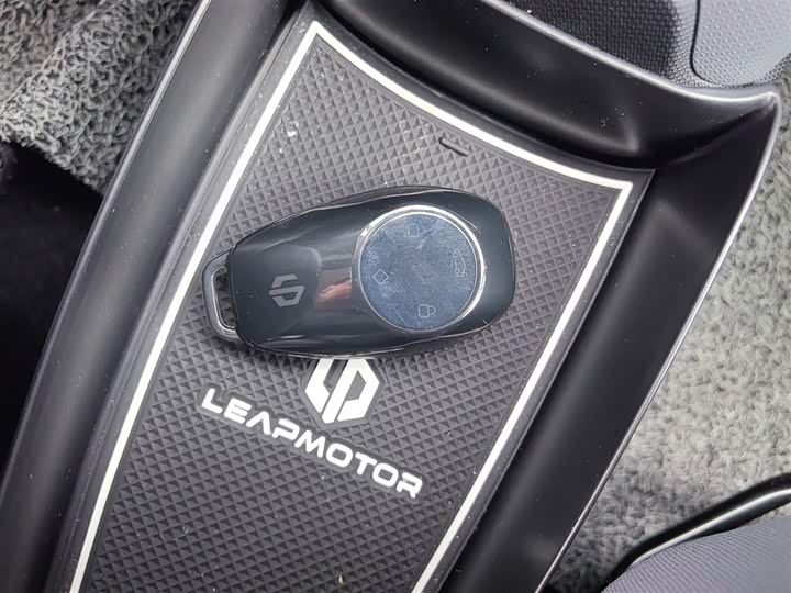 Фото 9 - Leapmotor T03