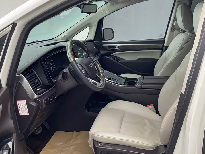 Фото 4 - GAC Trumpchi M8