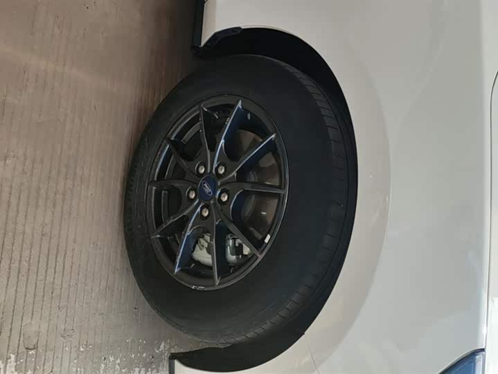 Фото 6 - Ford Focus