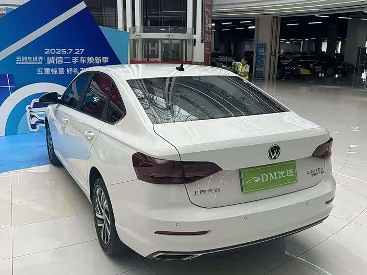 Фото 7 - Volkswagen Lavida