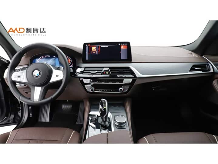 Фото 5 - BMW 5 Series