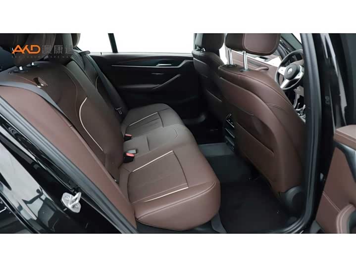 Фото 8 - BMW 5 Series