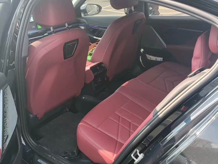 Фото 3 - BMW 5 Series