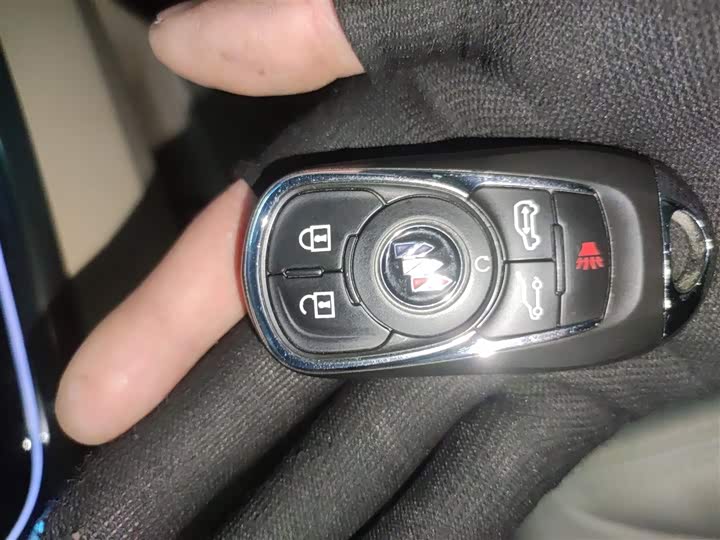 Фото 9 - Buick GL8 ES