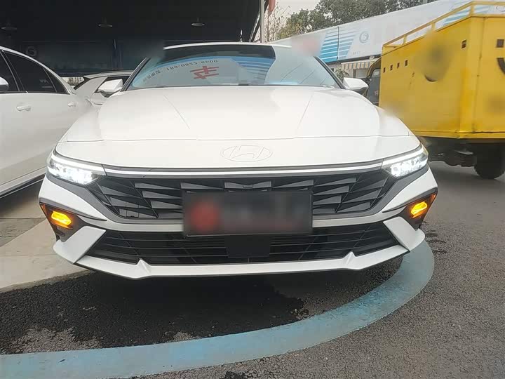 Фото 3 - Hyundai Elantra N line