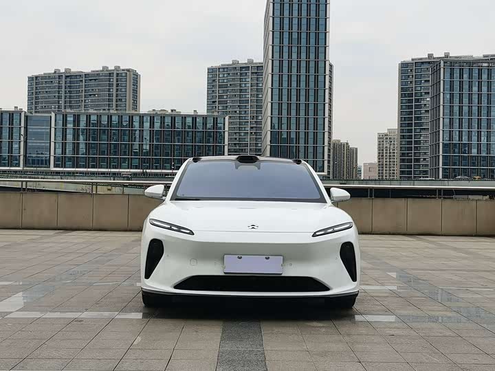 Фото 2 - Nio ET5