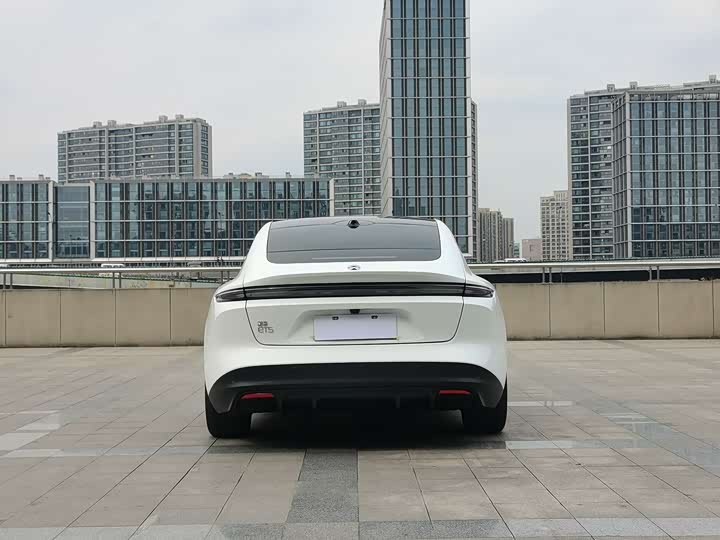 Фото 6 - Nio ET5