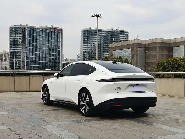 Фото 7 - Nio ET5