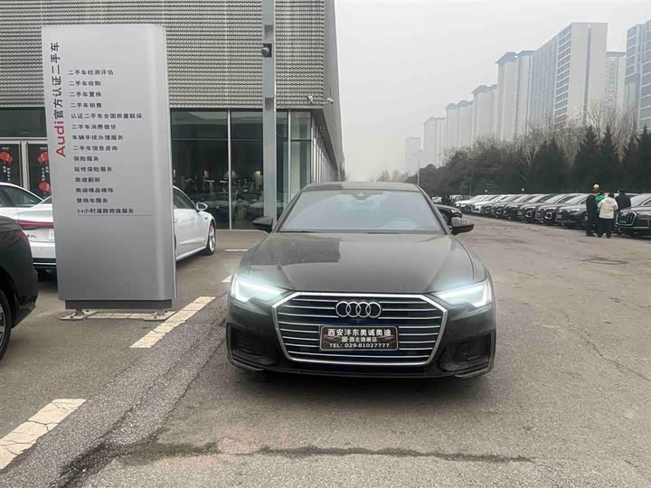 Фото 1 - Audi A6L