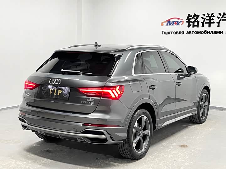 Фото 4 - Audi Q3