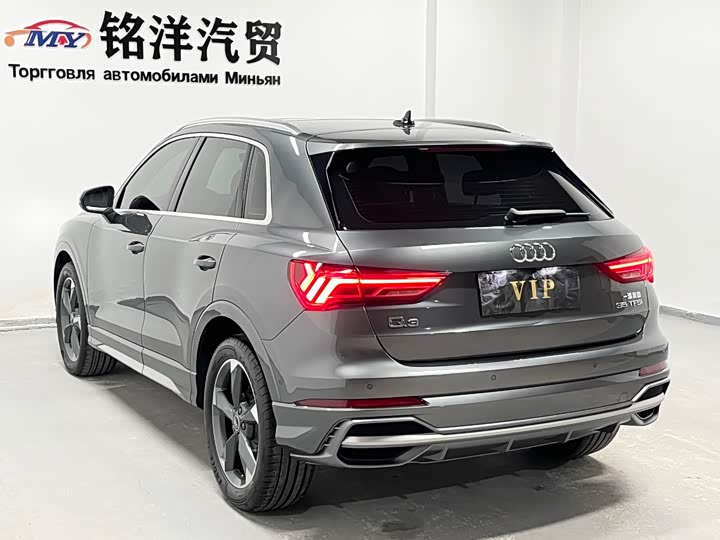 Фото 6 - Audi Q3