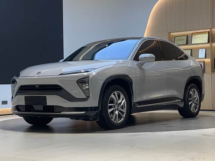 Фото 1 - Nio EC6