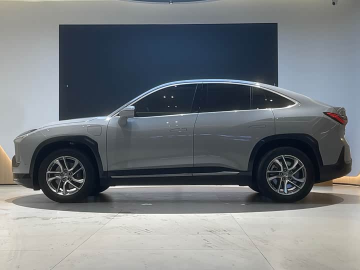 Фото 6 - Nio EC6