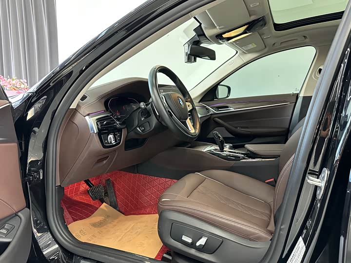 Фото 4 - BMW 5 Series