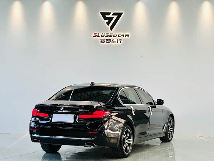 Фото 9 - BMW 5 Series