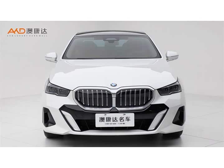 Фото 2 - BMW 5 Series