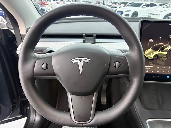 Фото 5 - Tesla Model Y