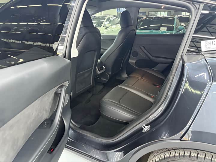 Фото 7 - Tesla Model Y