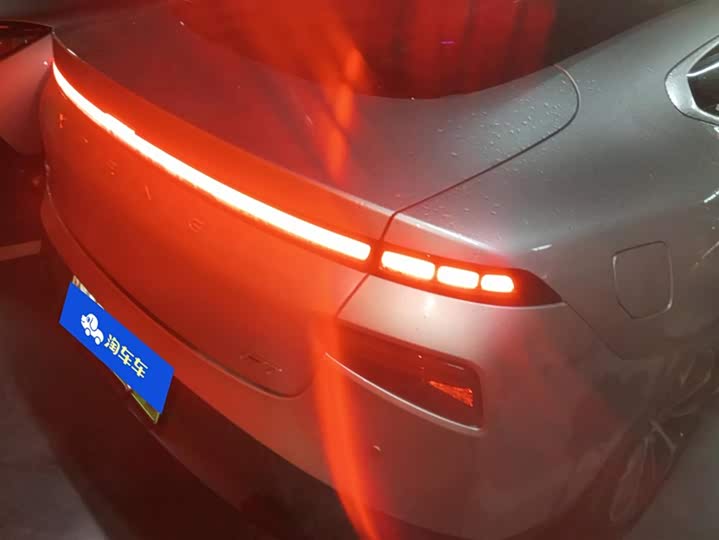 Фото 3 - XPeng P7