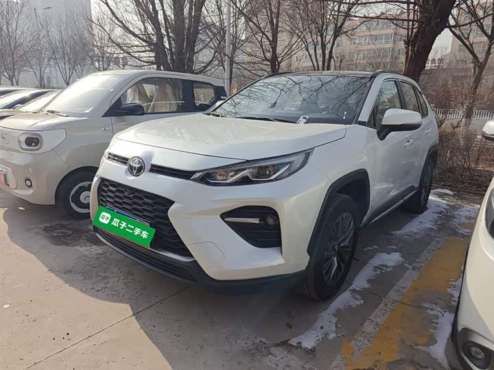 Фото 2 - Toyota Wildlander