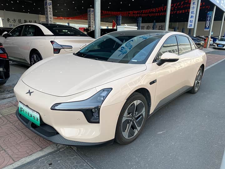 Фото 1 - XPeng Mona M03