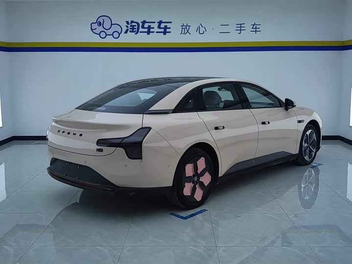 Фото 3 - XPeng Mona M03