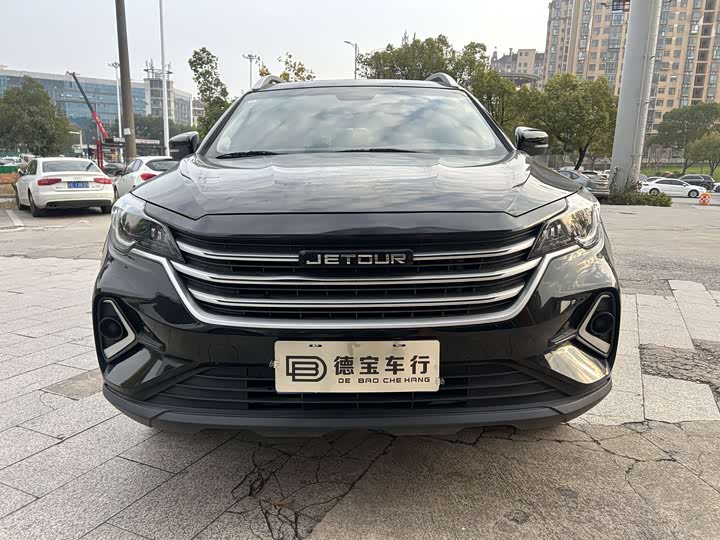 Фото 2 - Jetour X70