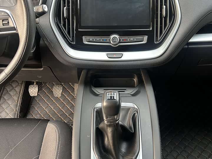 Фото 4 - Jetour X70