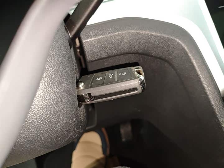 Фото 9 - Volkswagen Lamando L