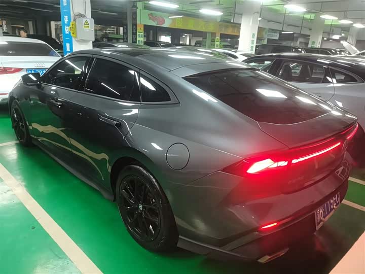 Фото 5 - Changan UNI-V