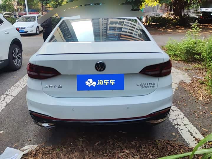 Фото 4 - Volkswagen Lavida