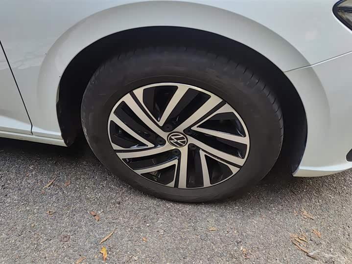 Фото 6 - Volkswagen Lavida