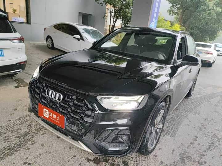 Фото 3 - Audi Q5L