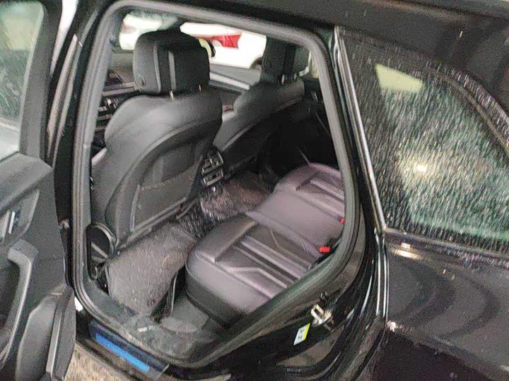 Фото 6 - Audi Q5L