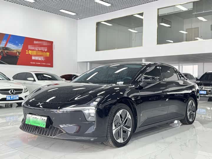 Фото 1 - XPeng Mona M03