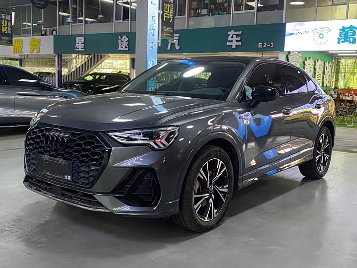 Фото 1 - Audi Q3 Sportback