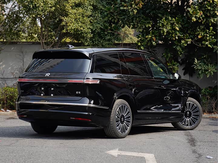 Фото 4 - Nio ES8