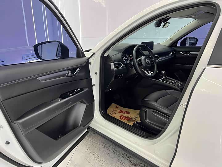 Фото 8 - Mazda CX-5