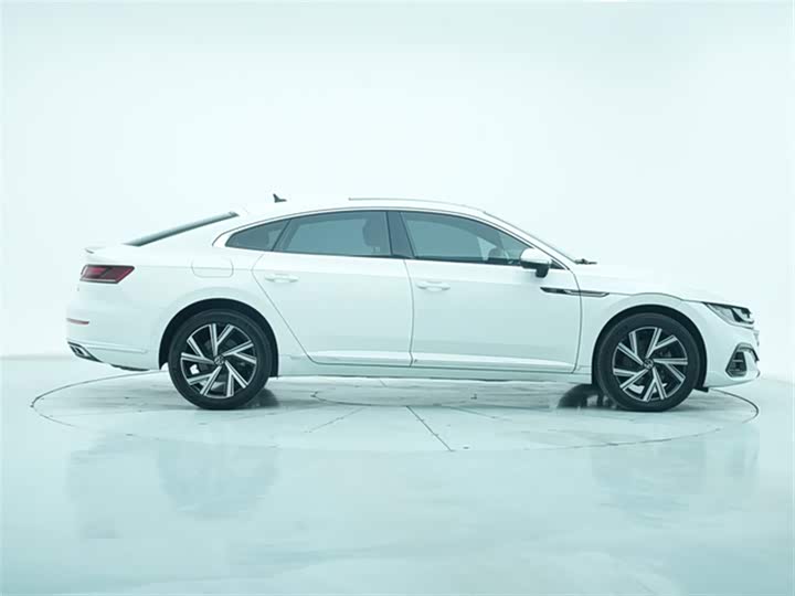 Фото 9 - Volkswagen CC