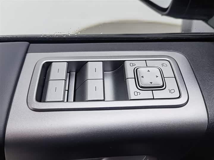 Фото 9 - Chery iCar V23