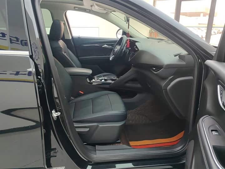 Фото 8 - Buick Envision Plus